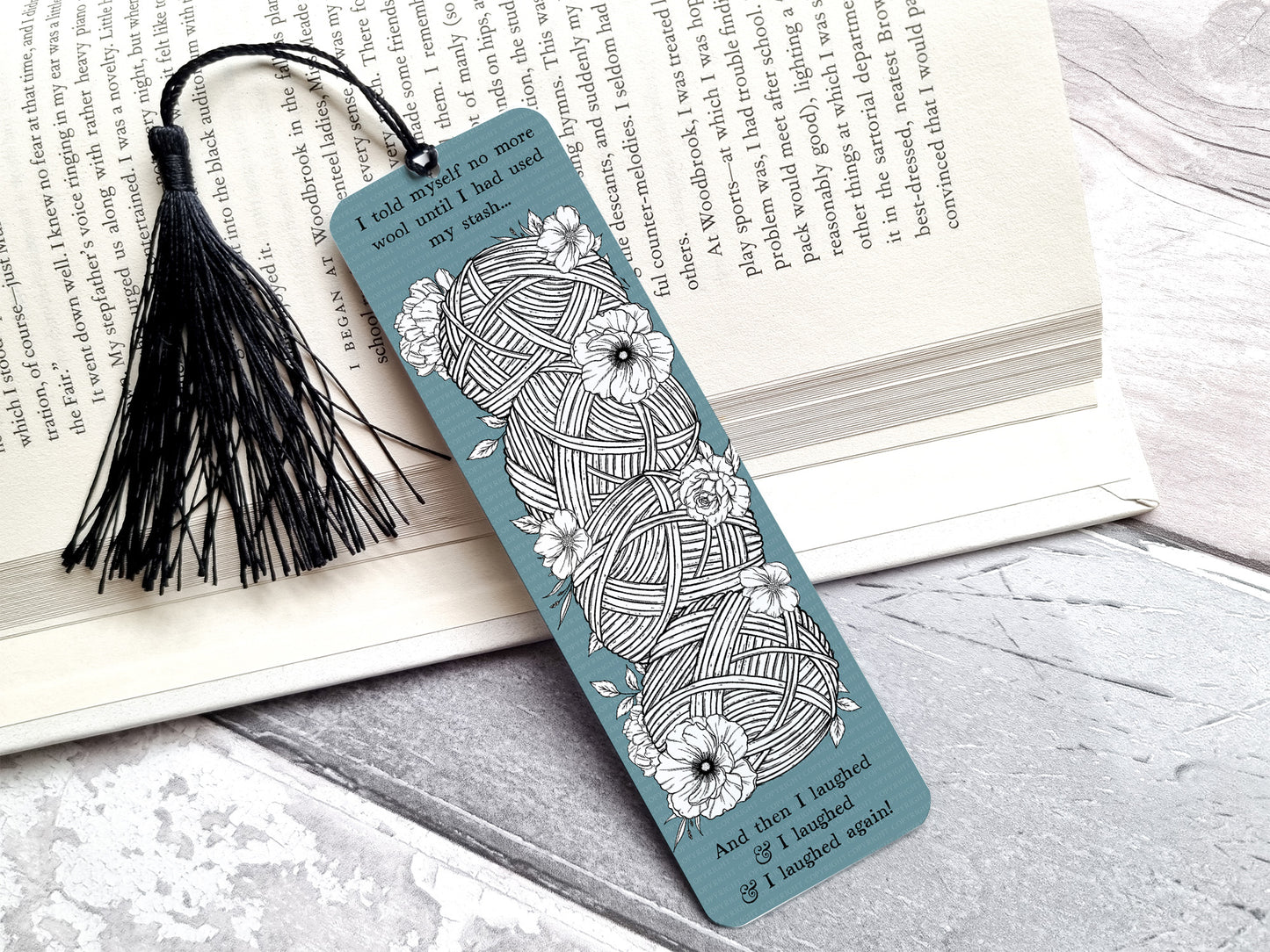 Line Art Crochet Knitting Mug